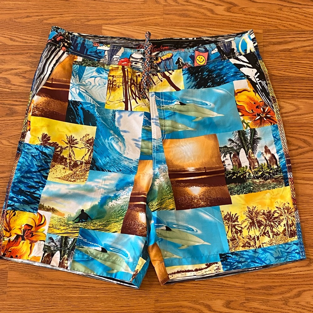 XL - Robert Graham - Board shorts - Swim Trunks Bathing Suit - RARE NWOT XL